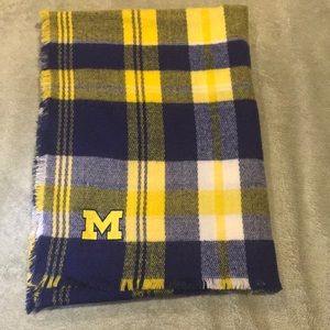 Michigan blanket scarf 🧣